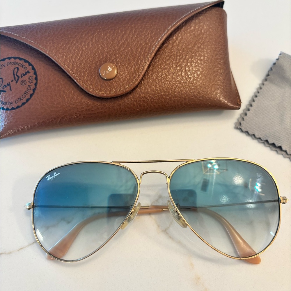 Ray-Ban Gold Frame with Blue Gradient Lens Sunglasses size Medium